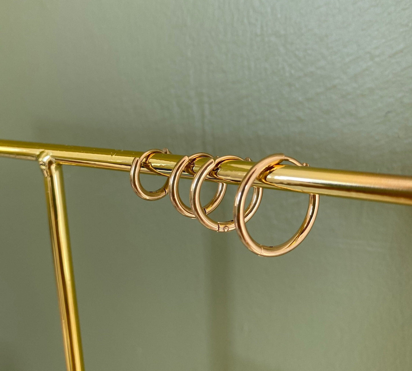 Minimalist Huggie Hoop Earrings, Skinny Hoops, Gold Hoop Earrings,Simple Plain Hoop Earrings,Dainty Hoops,Waterproof, Gift for her