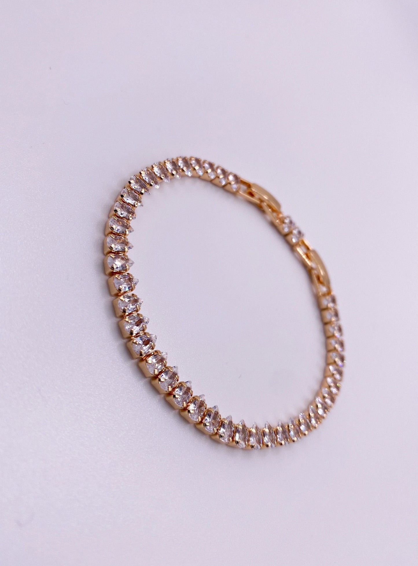 Classic Tennis Bracelet, Gold and Silver Tennis Bracelets, Sparkly Classic Diamond Bracelet, Cubic Zirconia Baguette Bracelet, Gift for her