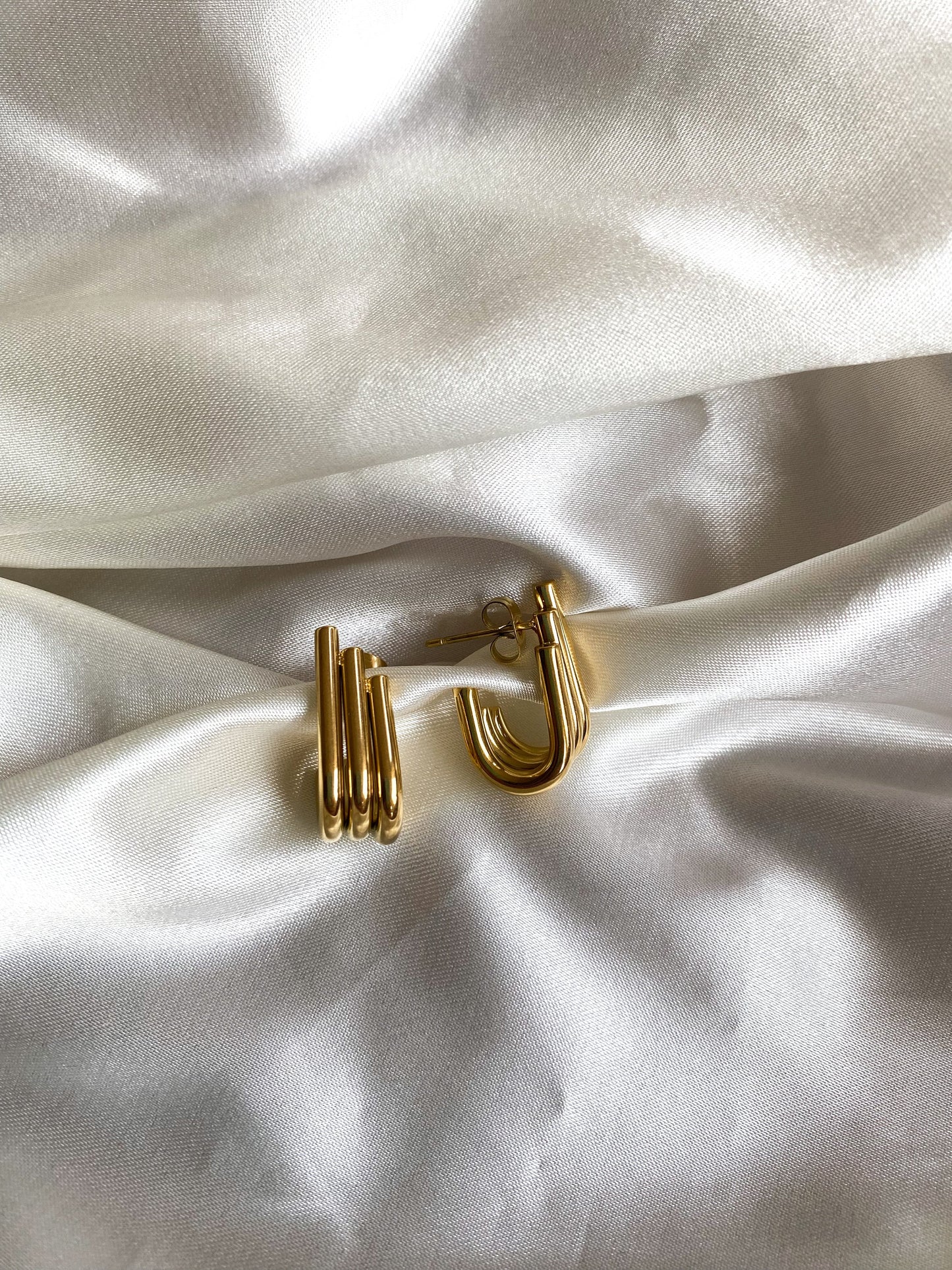 Gold Triple Hoop Earrings, 3 Layer U-Shaped Tube Earrings, Gold Chunky Hoops, Gold Vintage Earrings, Non-tarnish,Mothers Day Gift,Waterproof