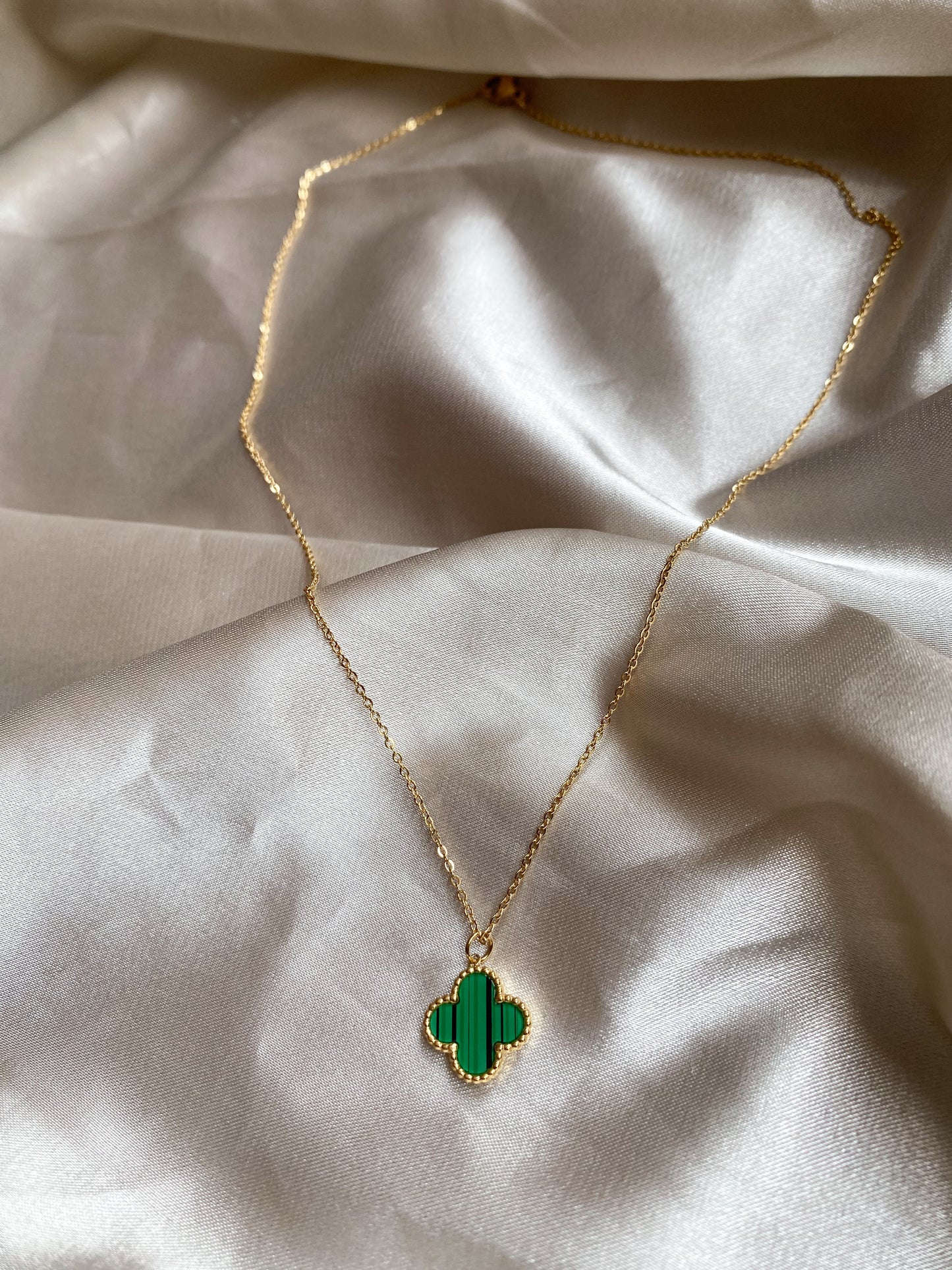 Clover Bracelet, Necklace and Earrings in Gold