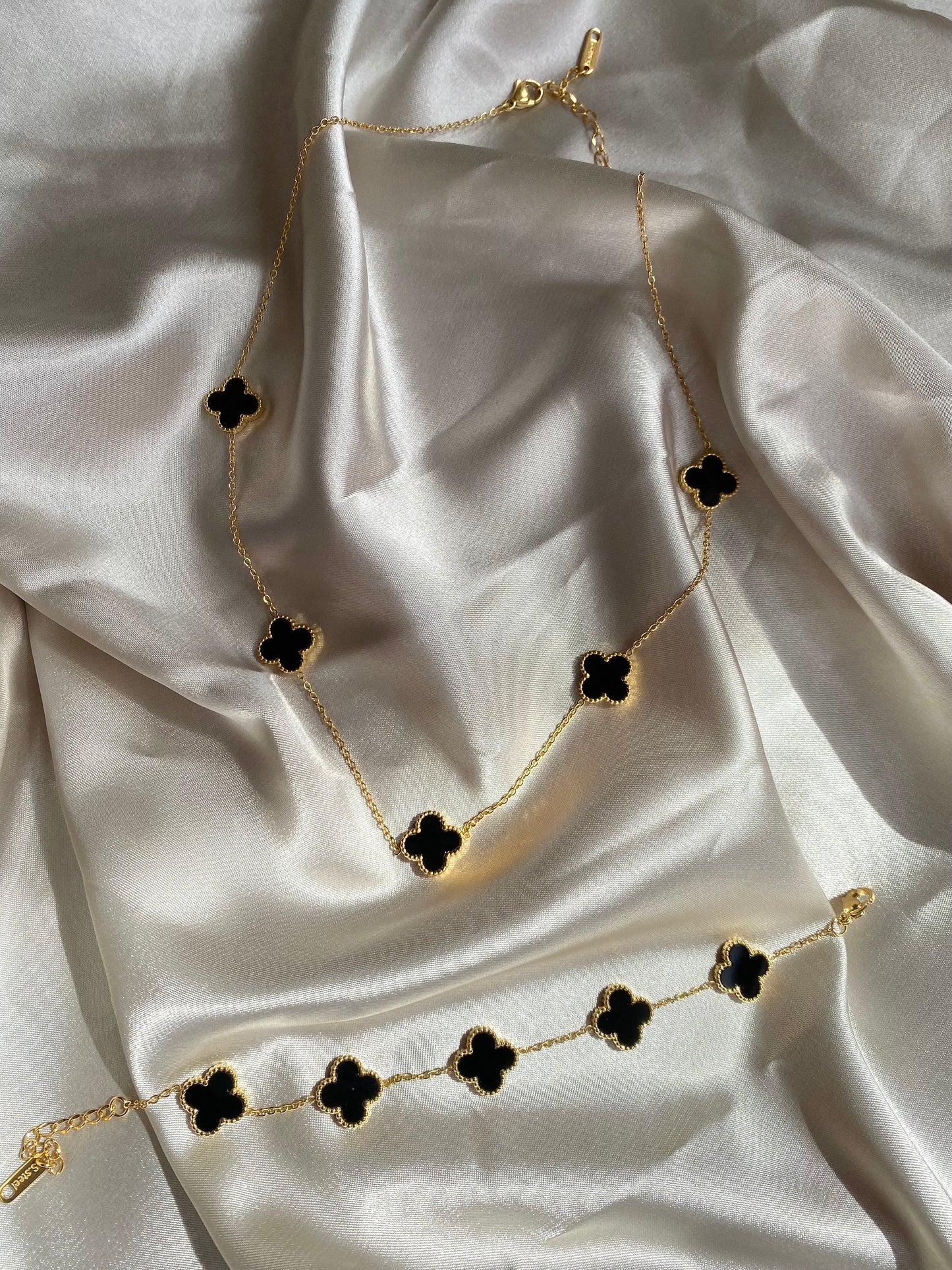 Clover Bracelet, Necklace and Earrings in Gold