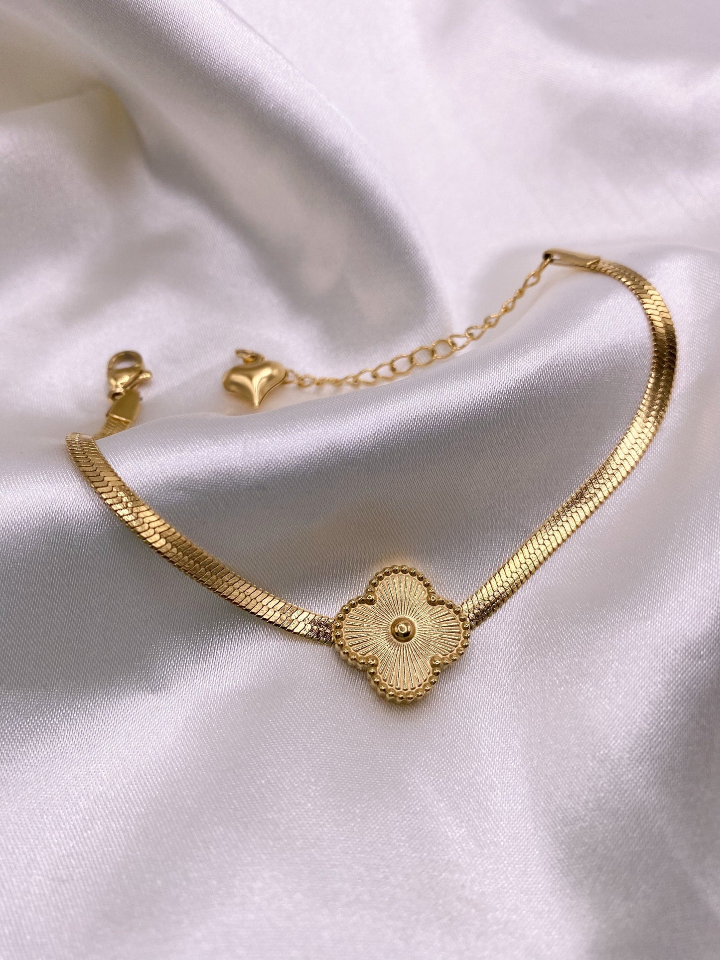 Four Leaf Clover Gold Herringbone Bracelet, Gold Clover Bracelet, Layering Snake Chain Bracelet, Waterproof, Flat Chain, Mother's Day Gift